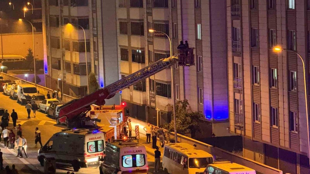 Bozüyük’te maddi hasarlı ev yangını