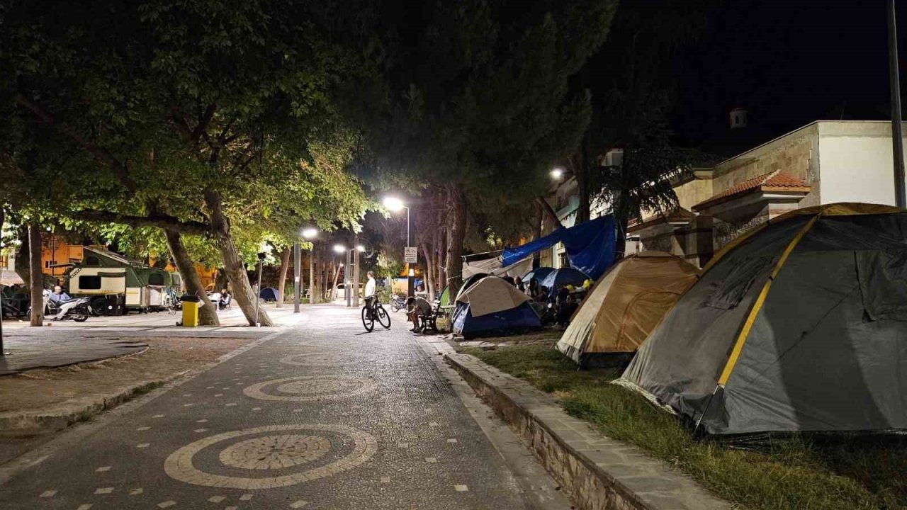 Sındırgı’da artçı depremlerin sayısı 8 bini geçti