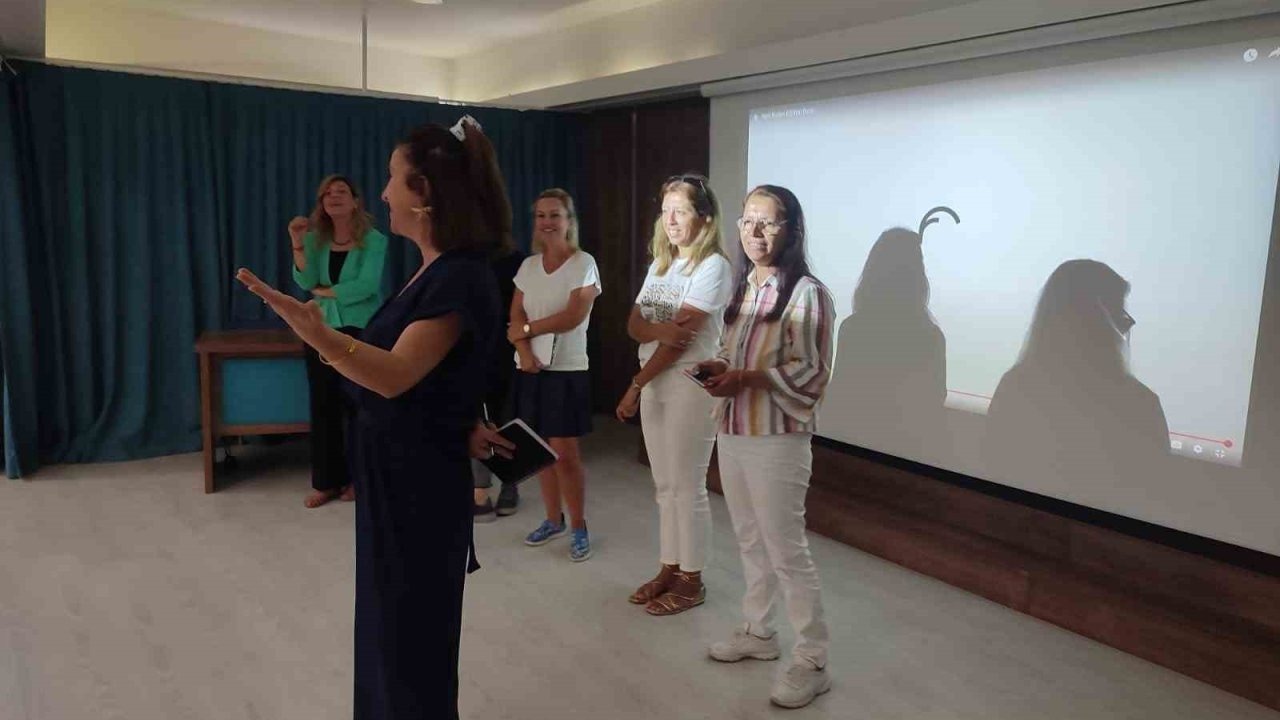 Bursa’da "Türkiye yüzyılı maarif modeli" eğitimleri başladı