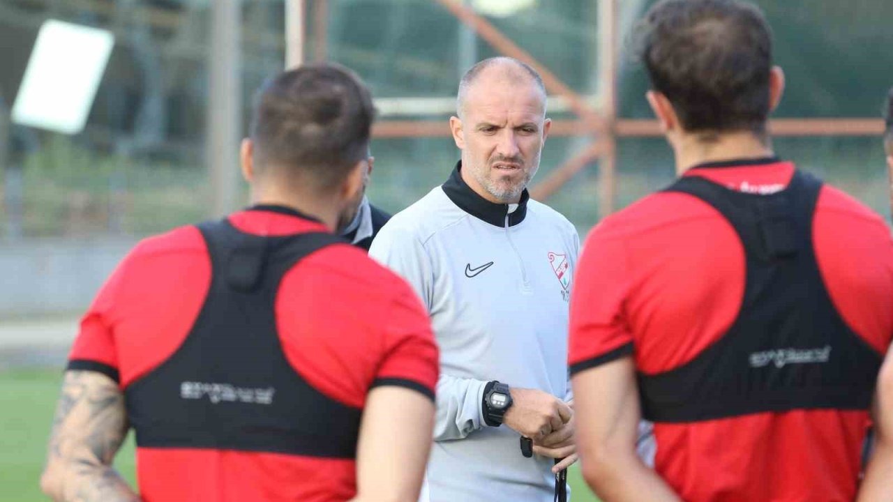 Mustafa Er: "En az 3-4 oyuncuyu aramıza katmak istiyoruz"