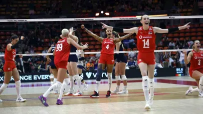 A Milli Kadın Voleybol Takımı final için sahada