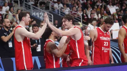 A Milli Erkek Basketbol Takımı, son 16 turunda İsveç ile karşılaşacak