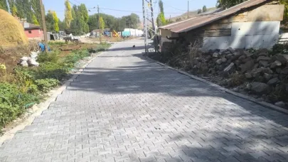 Kars’ta köy yolları yapımı kış öncesi tamamlanıyor