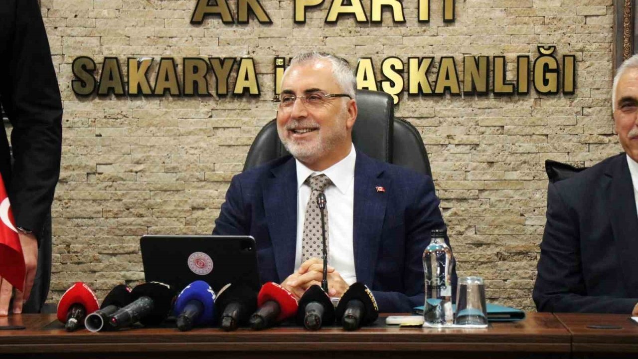 Çalışma ve Sosyal Güvenlik Bakanı Işıkhan: "İşsizlik oranı 0,4 puan düşerek yüzde 8 seviyesinde gerçekleşti"