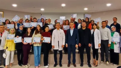 Erzincan’da sağlık çalışanlarına ‘Anne Sütü ve Emzirme Danışmanlığı Eğitimi’ verildi