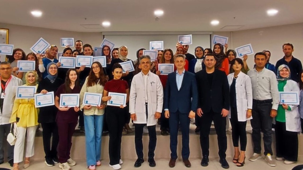 Erzincan’da sağlık çalışanlarına ‘Anne Sütü ve Emzirme Danışmanlığı Eğitimi’ verildi