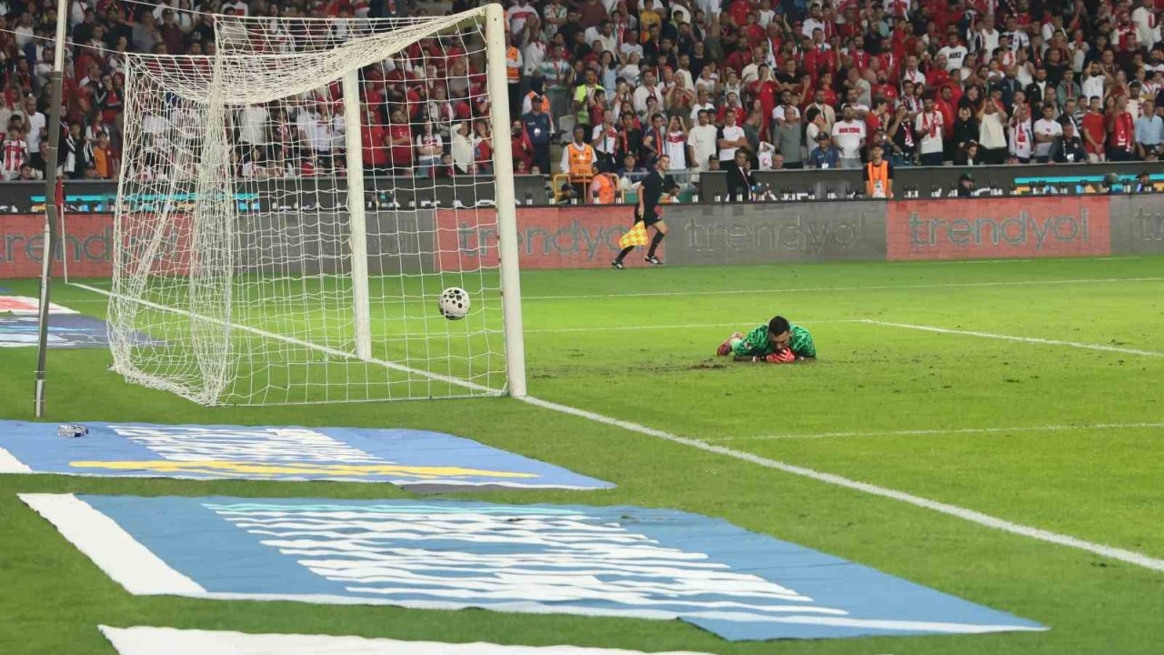 2026 Dünya Kupası Avrupa Elemeleri: Türkiye: 0 - İspanya: 3 (İlk yarı)