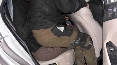 Hatay’da 26 kaçak göçmen yakalandı: 3 tutuklama