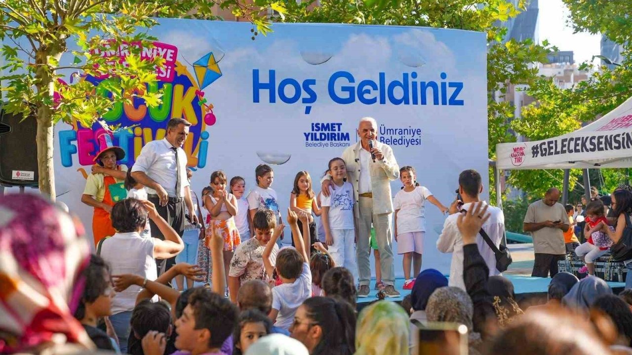 Ümraniye’de yaz boyu düzenlenen Çocuk Festivali 44 bin 500 kişiyi bir araya getirdi