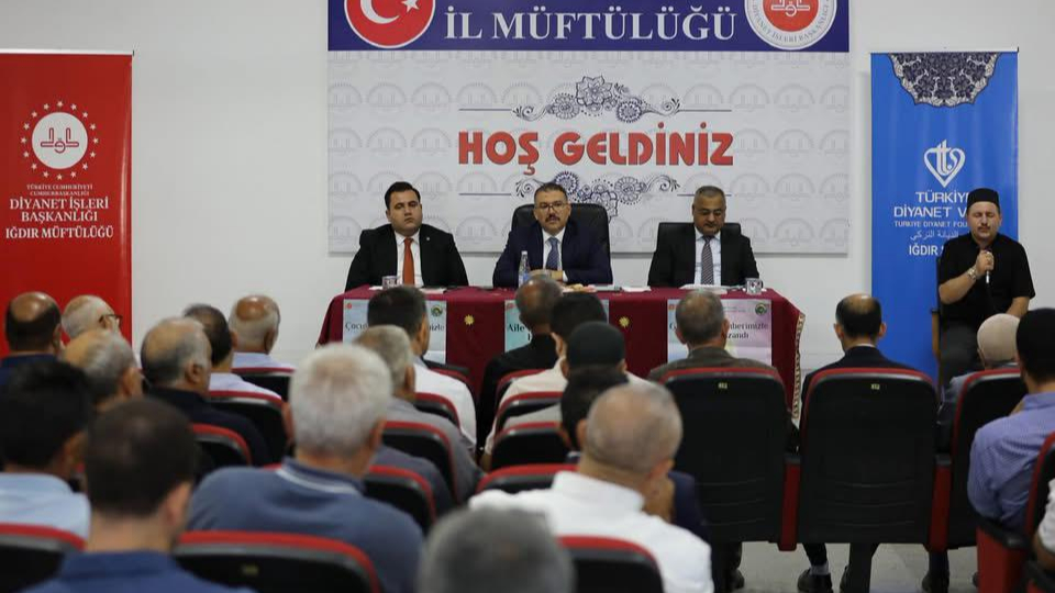Vali Turan Mevlid-i Nebi Toplantısına Katıldı