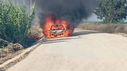 Otomobil alev alev yandı
