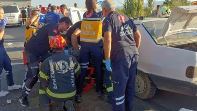Kazazedelere yardım etmek isterken kazaya neden oldu