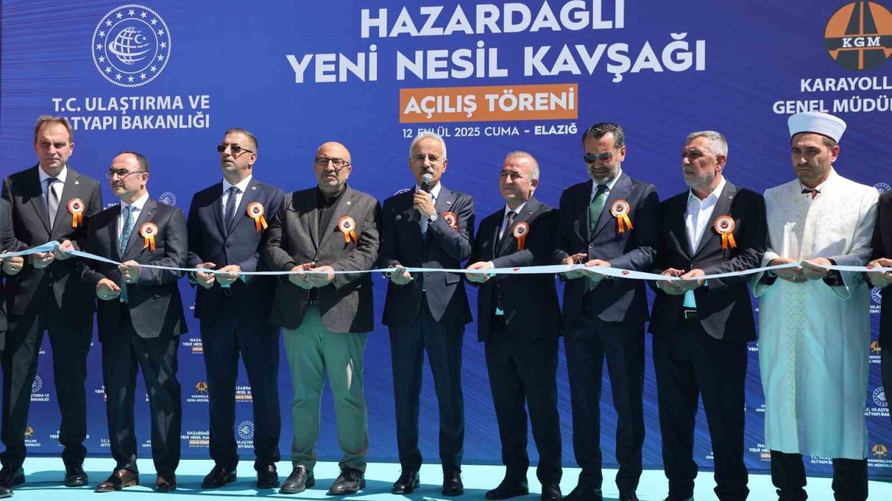 Ulaştırma ve Altyapı Bakanı Uraloğlu: "Elazığ’a 54 milyar 252 milyonluk yatırımlar gerçekleştirdik"