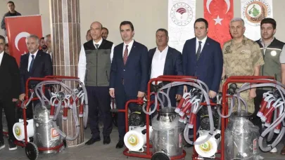 Bitlis’te köylülere süt sağım makinesi desteği