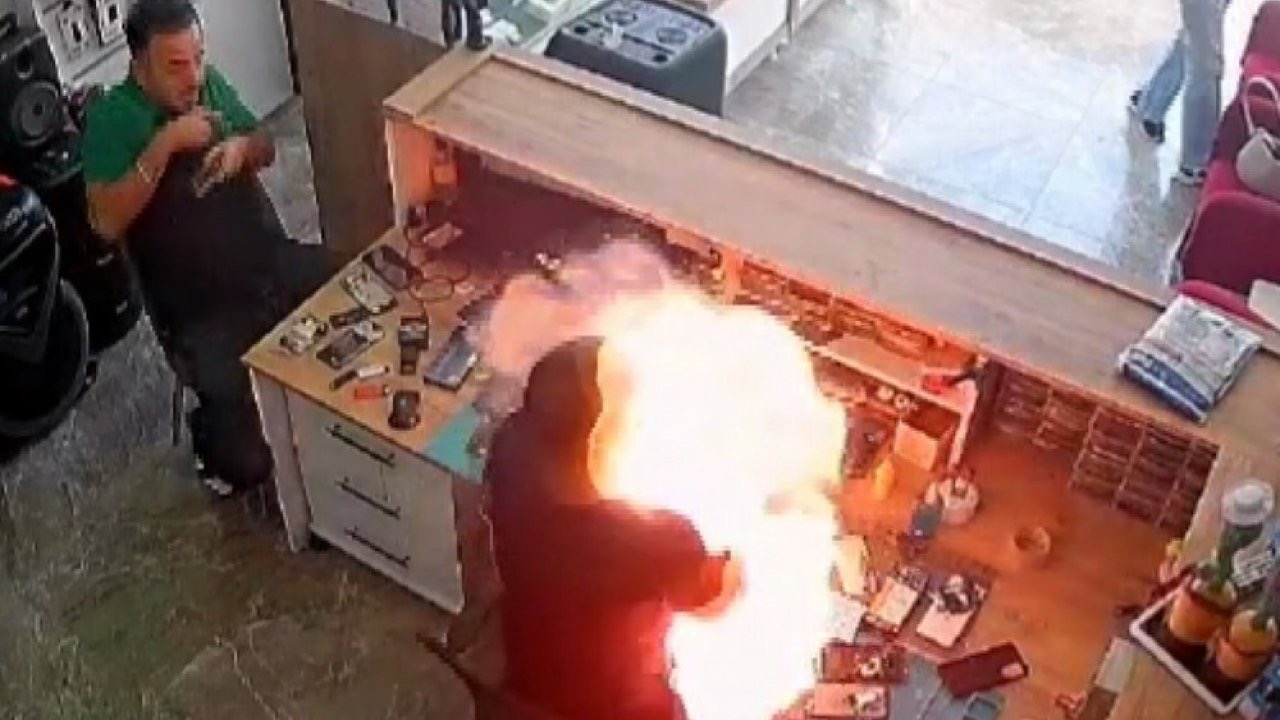 Telefon bataryası bomba gibi patladı