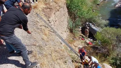 Tunceli’de araç uçuruma yuvarlandı: 3 yaralı
