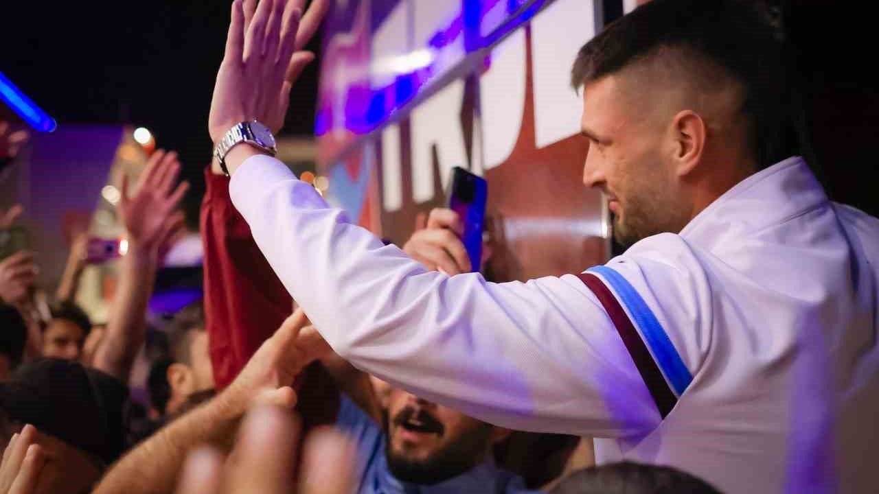 Trabzonspor taraftarından takıma destek