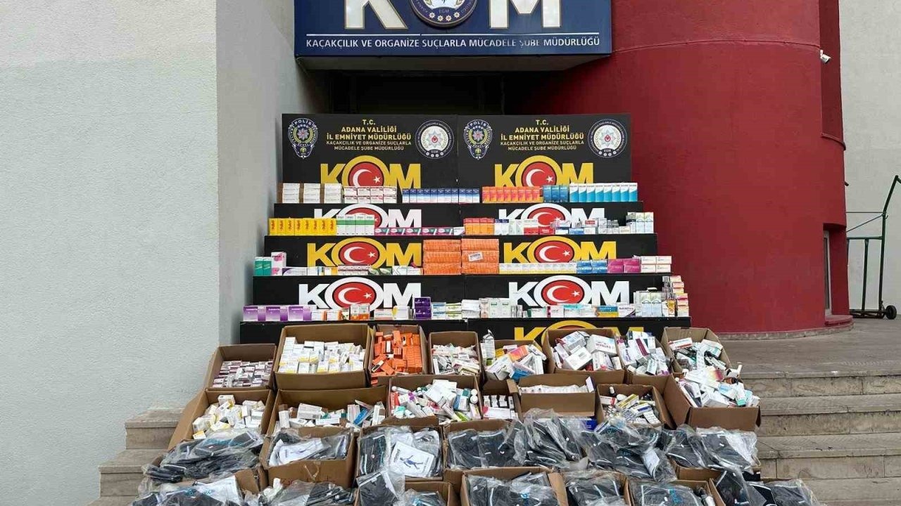 Depoya çevrilmiş gizli bölmede 31 bin 98 ilaç, bin 538 tıbbı malzeme ele geçirildi: 2 gözaltı