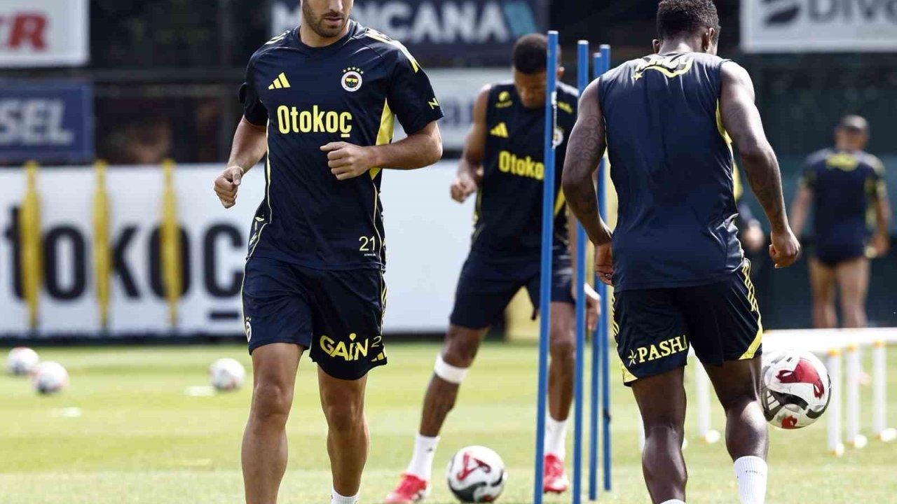 Fenerbahçe, Corendon Alanyaspor maçı hazırlıklarına başladı