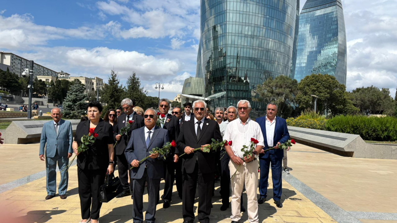 107 Yıl Sonra Bakü’de Türk Şehitleri Unutulmadı