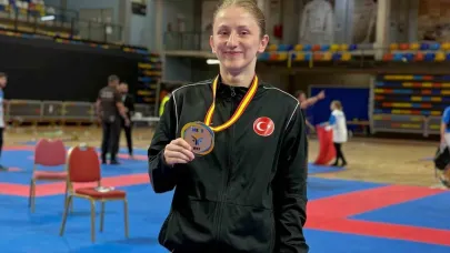 Nurbade Büber İspanya’da Akdeniz Şampiyonu oldu