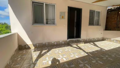 İhtiyaç sahibi aileye yeni ev