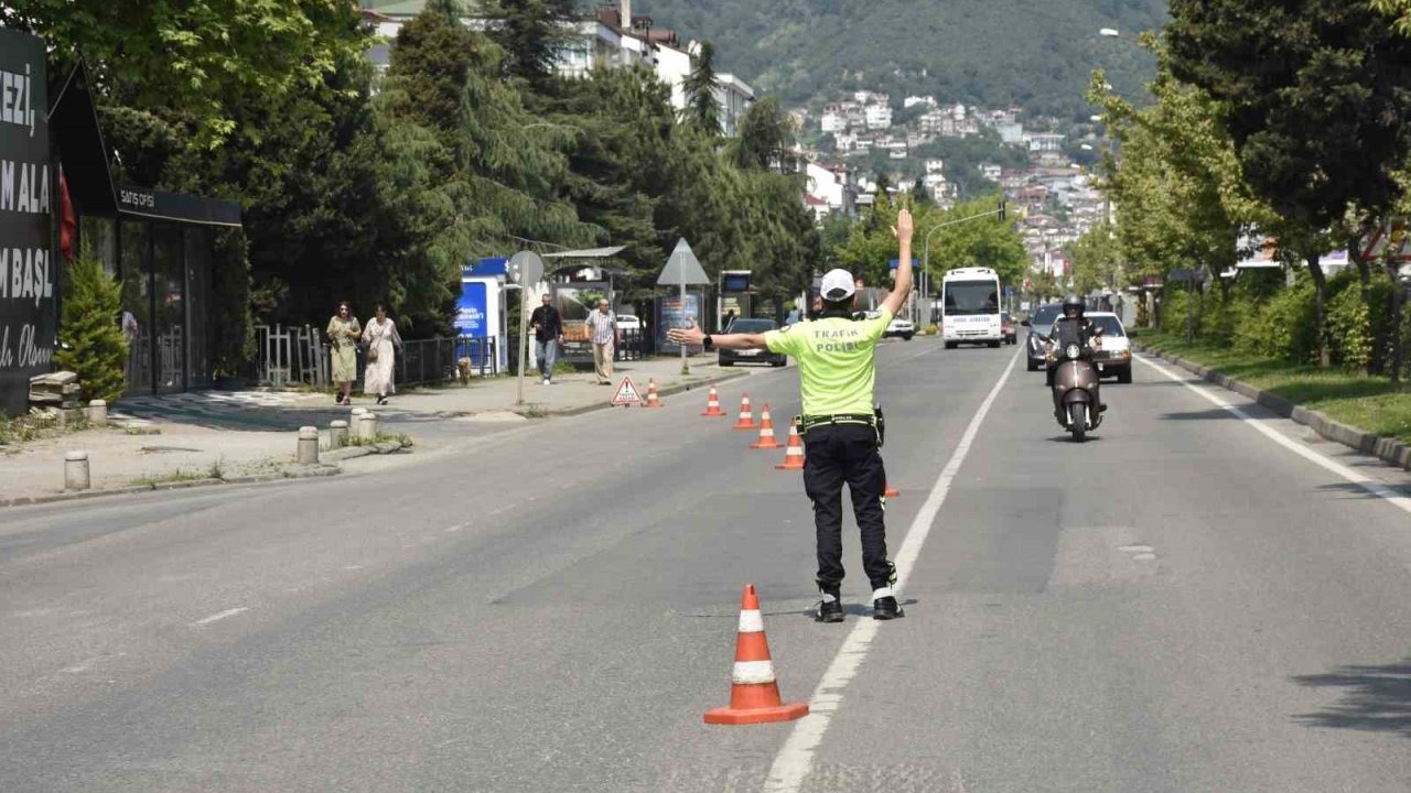 Ordu’da bir haftada 19 bine yakın araç ve sürücüsü denetledi