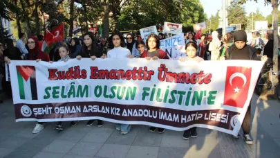 Çorum’da yüzlerce kişi Gazze için yürüdü