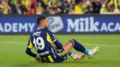 Trendyol Süper Lig: Fenerbahçe: 0 - Corendon Alanyaspor: 1 (İlk yarı)