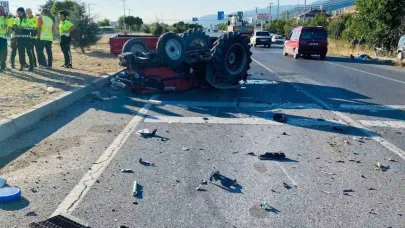 Otomobilin çarptığı traktör sürücüsü hayatını kaybetti