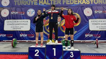 Yağmur Melek Şahin, halterde Türkiye ikincisi oldu