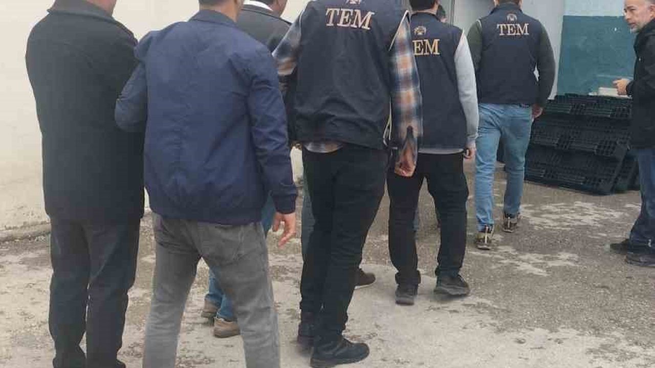 Kastamonu merkezli 4 ilde FETÖ operasyonu: 8 hükümlü yakalandı