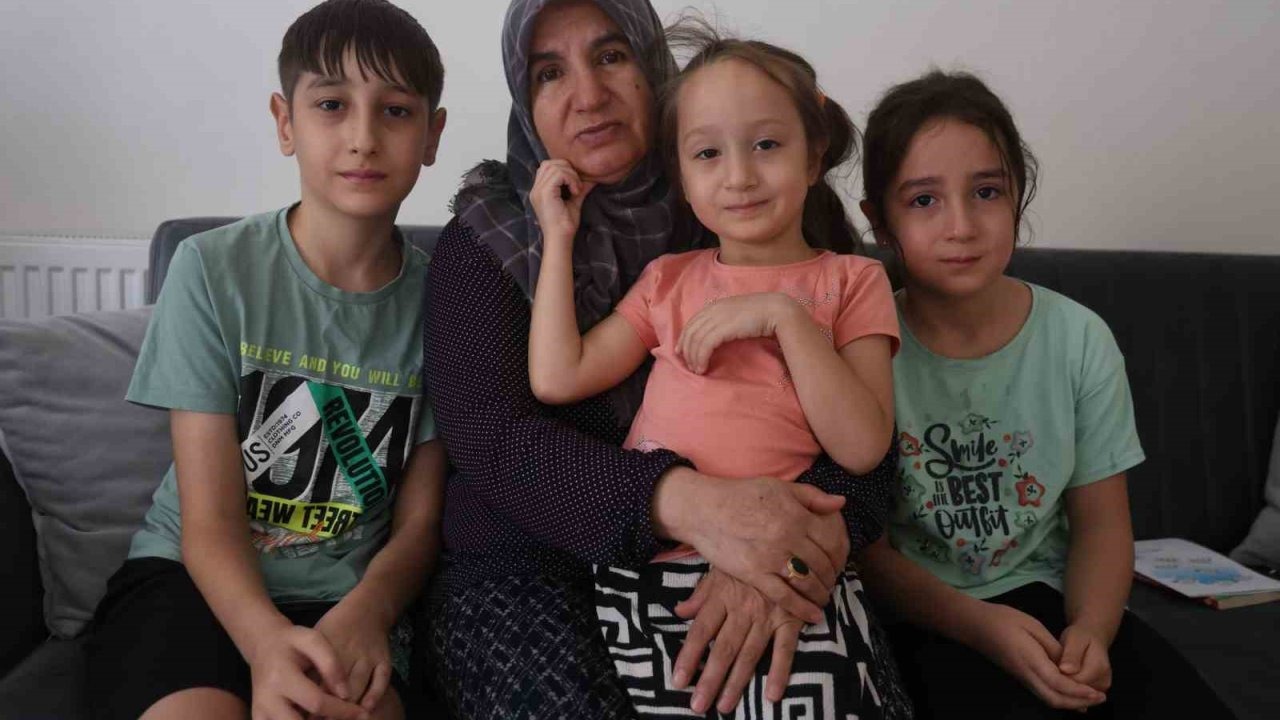 Vefakar anneanne; depremde vefat eden kızının ve damadının emaneti olan 3 torunuyla hayata tutundu
