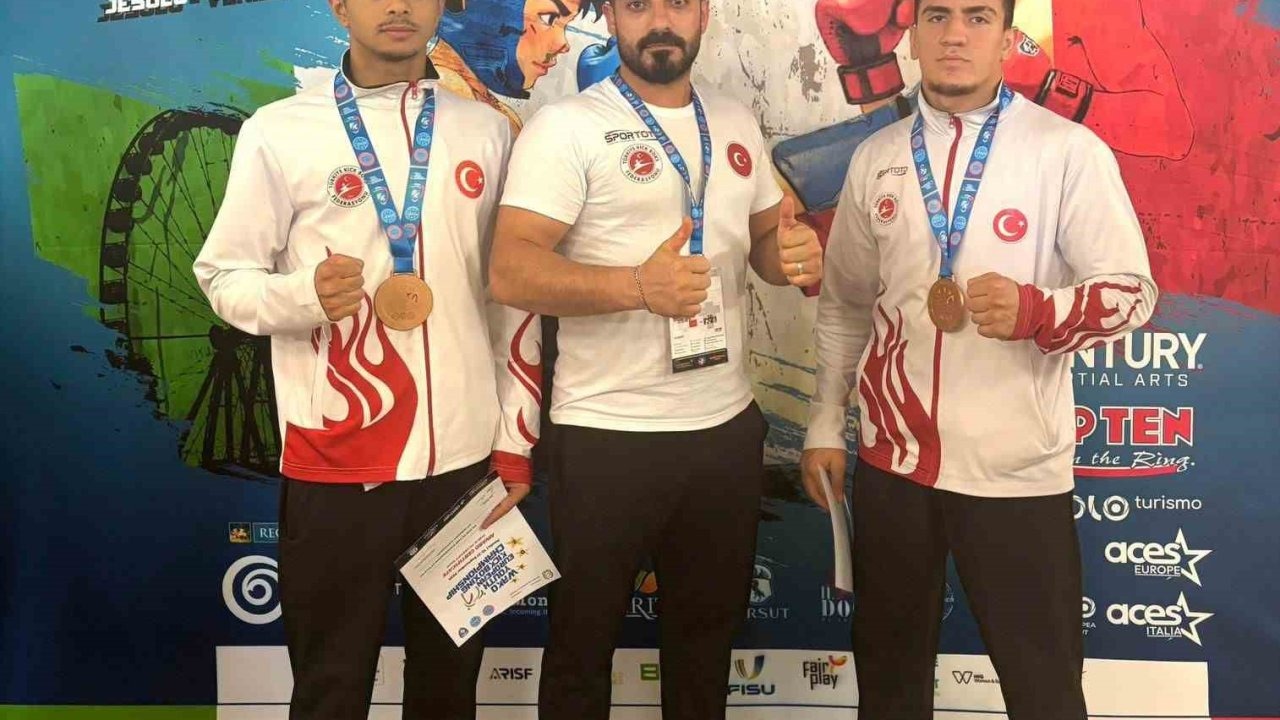 Elazığlı sporcular Avrupa’dan bronz madalya ile döndü