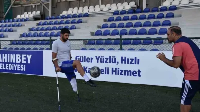 Akıma kapılıp bacağını kaybetti, futbolla hayata tutundu