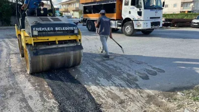 Erenler’de fiber internet çalışmalarının ardından asfalt çalışması başladı