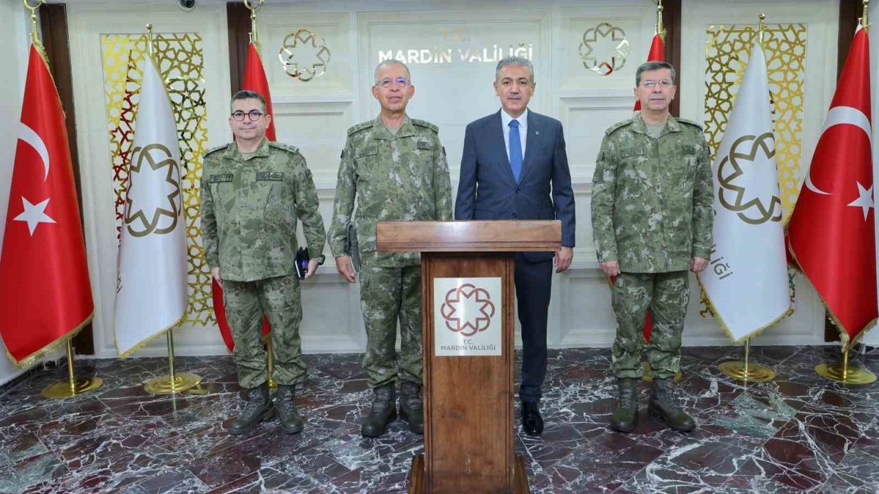 2. Ordu Komutanı Korgeneral Topaloğlu, Mardin Valisi Akkoyun ile bir araya geldi