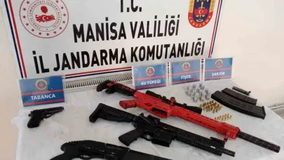 Manisa’da eğlence mekanlarından tabanca ve tüfek çıktı
