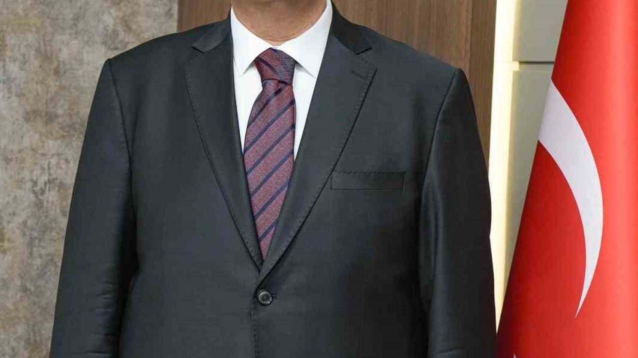Yılmaz’dan üniversiteli öğrencilere burs müjdesi