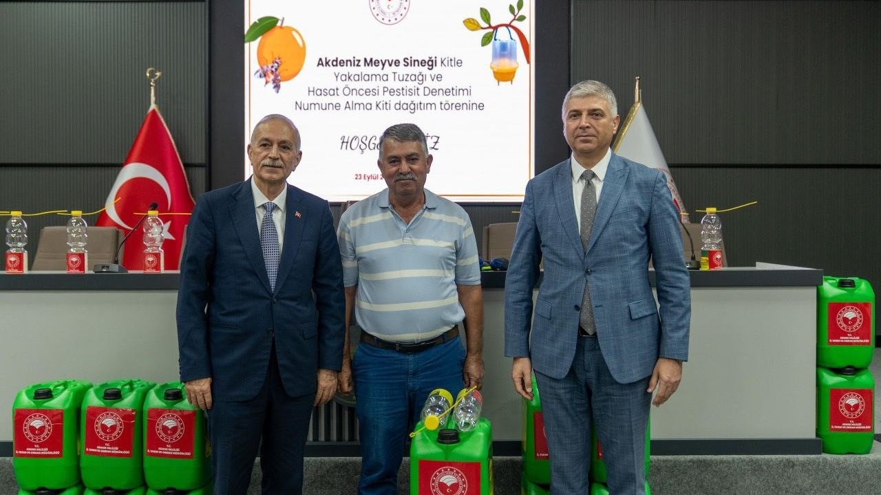 Üreticiye, Akdeniz meyve sineği tuzağı dağıtıldı