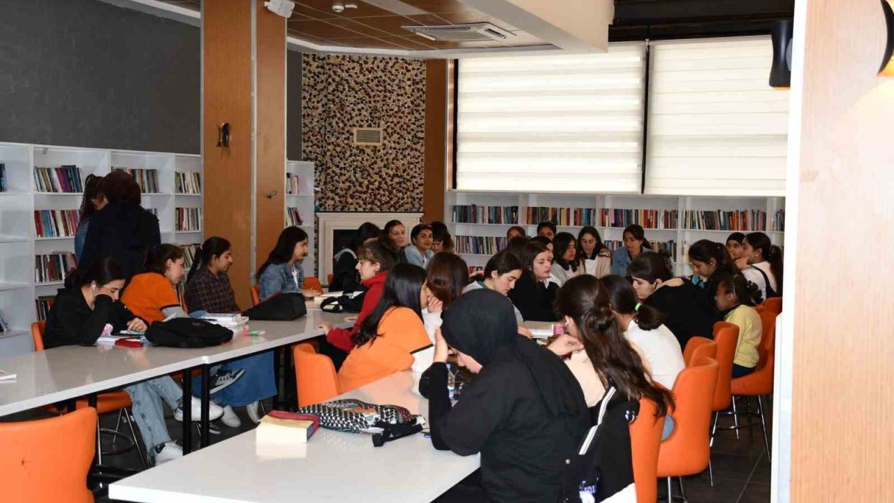 Mazıdağı Belediyesi kütüphaneyi kapatmak istedi, mahkeme ret kararı verdi