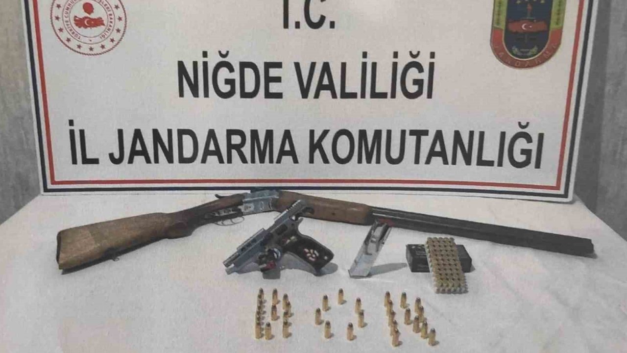 Sosyal medyadan silahlı paylaşım yapan şahıs yakalandı