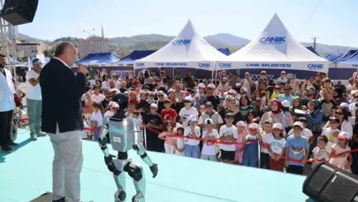 Canik’ten 17 ilçede yapay zeka eğitimleri