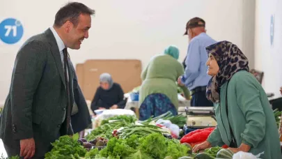 Vali Sözer, pazarcı esnafıyla bir araya geldi