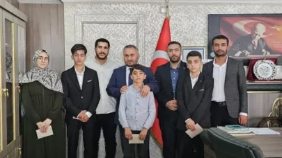 Hakkari’de "Kur’an-ı Kerim’i Yüzünden Güzel Okuma ve Hafızlık Yarışması" yapıldı