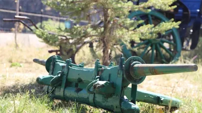 Ardahan’da eski tarım araç gereçleri ve eşyalar sergileniyor