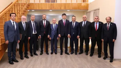Rektör Gürel Başkanlığında 8 Üniversite Rektöründen Azerbaycan Diaspora Başkanı Muradov'a Ziyaret