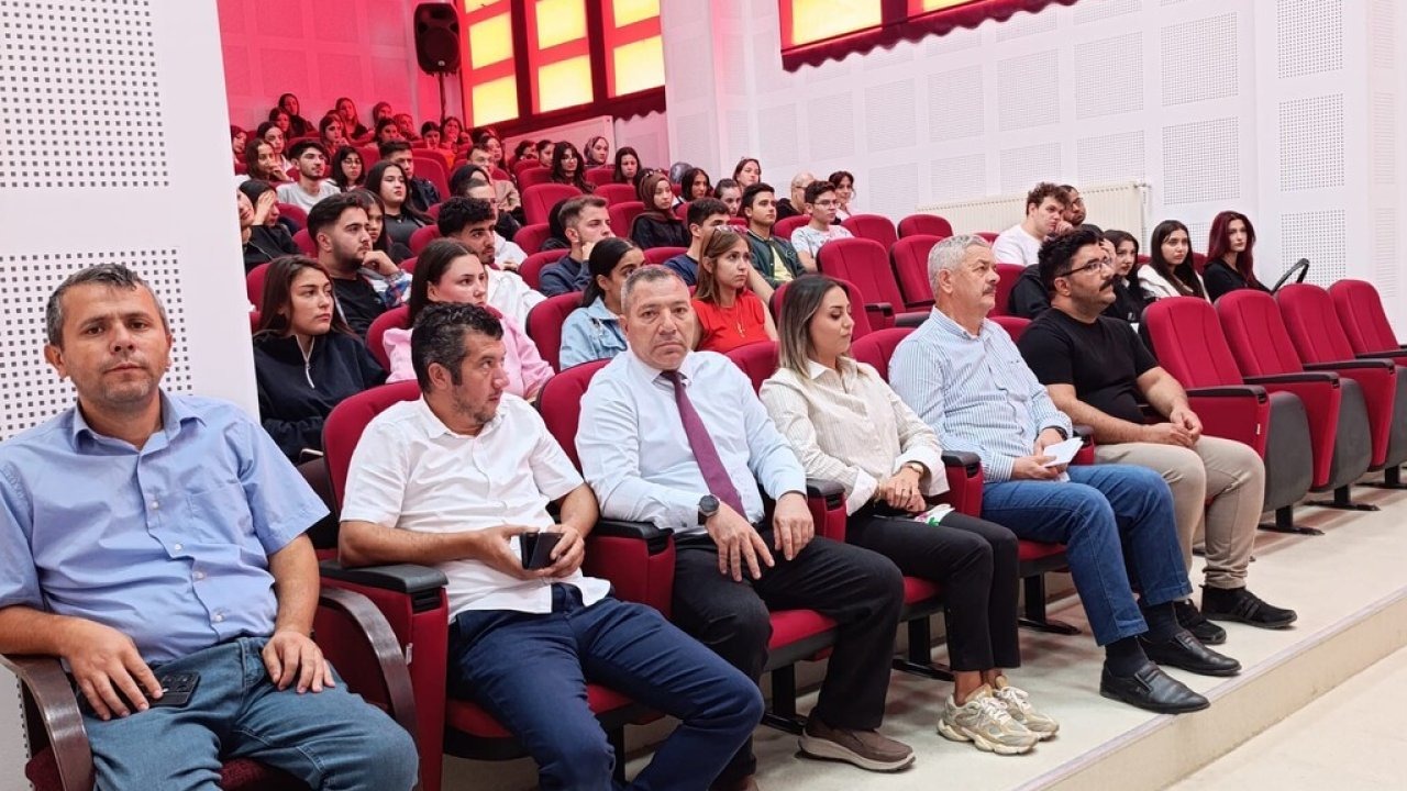 Emet MYO’da 2025-2026 eğitim-öğretim yılı oryantasyon program