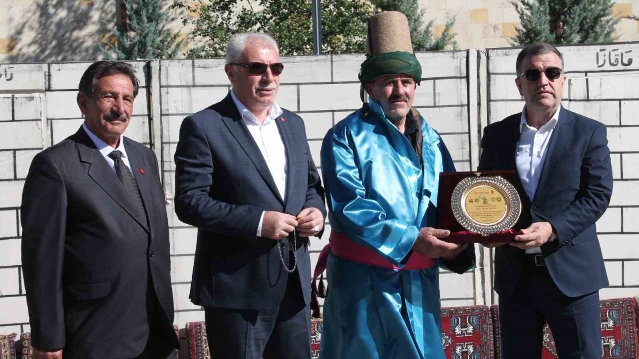 Bayburt’ta yılın ahisi Osman Kodan oldu