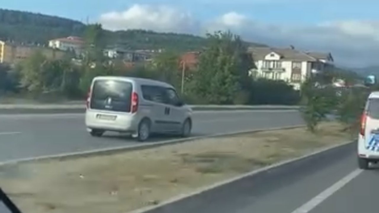 Bolu’nun Mengen ilçesinde ters şeritte tehlikeli yolculuk